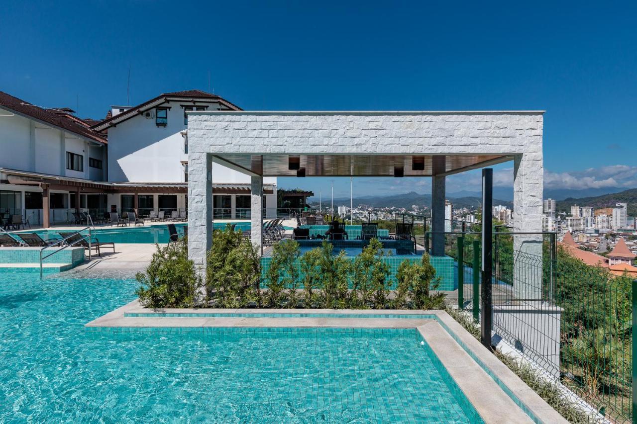 Monthez Hotel&Eventos Brusque Kültér fotó