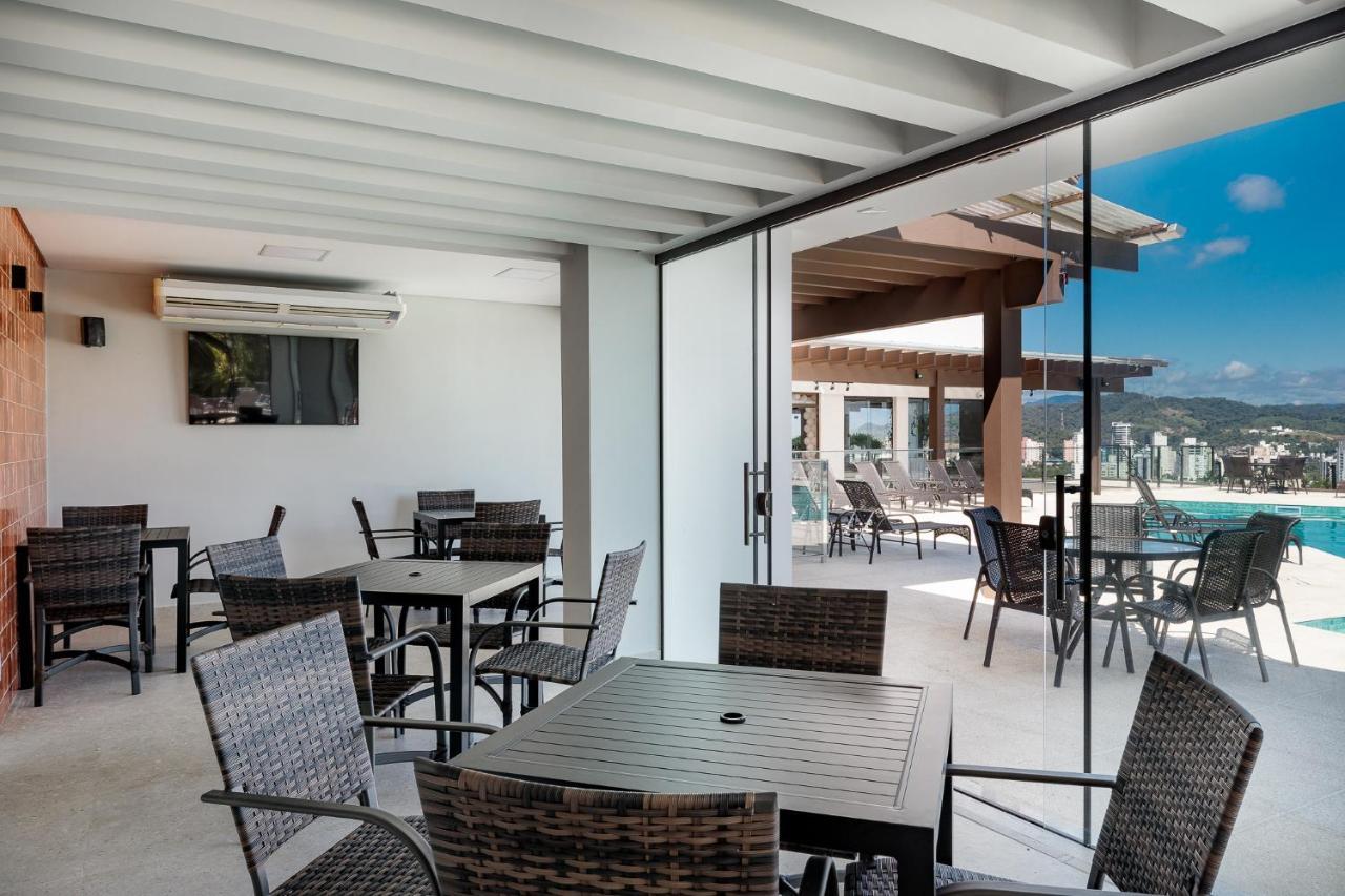 Monthez Hotel&Eventos Brusque Kültér fotó