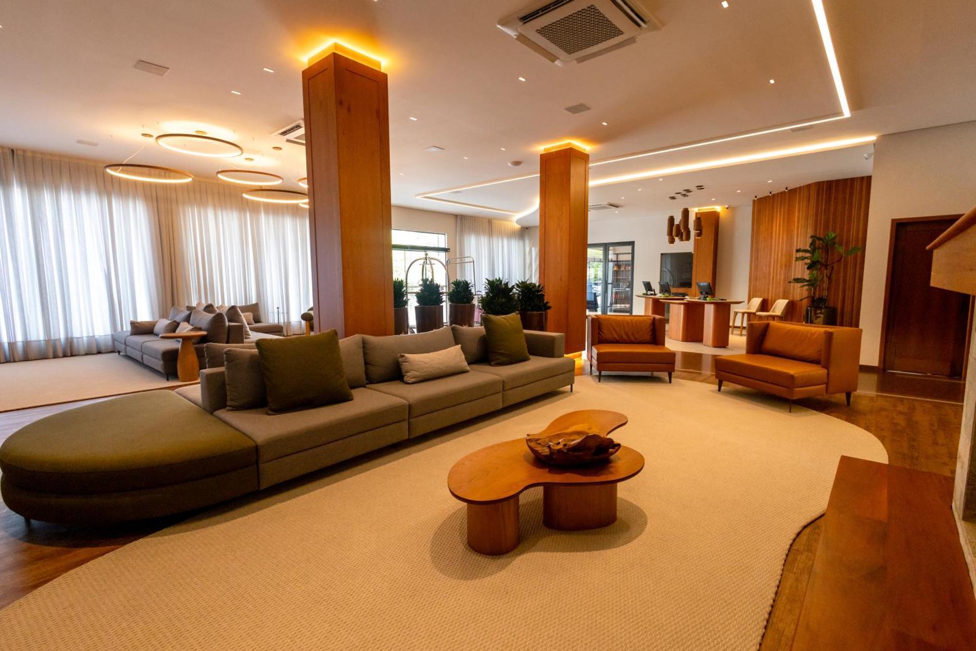 Monthez Hotel&Eventos Brusque Kültér fotó